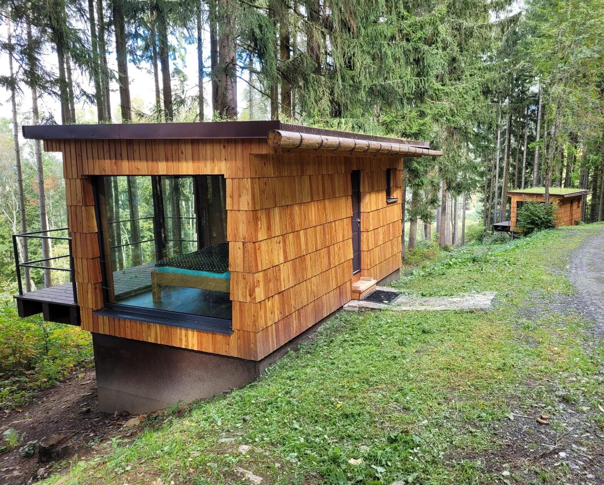 Berry Hotell Klatovy Exteriör bild